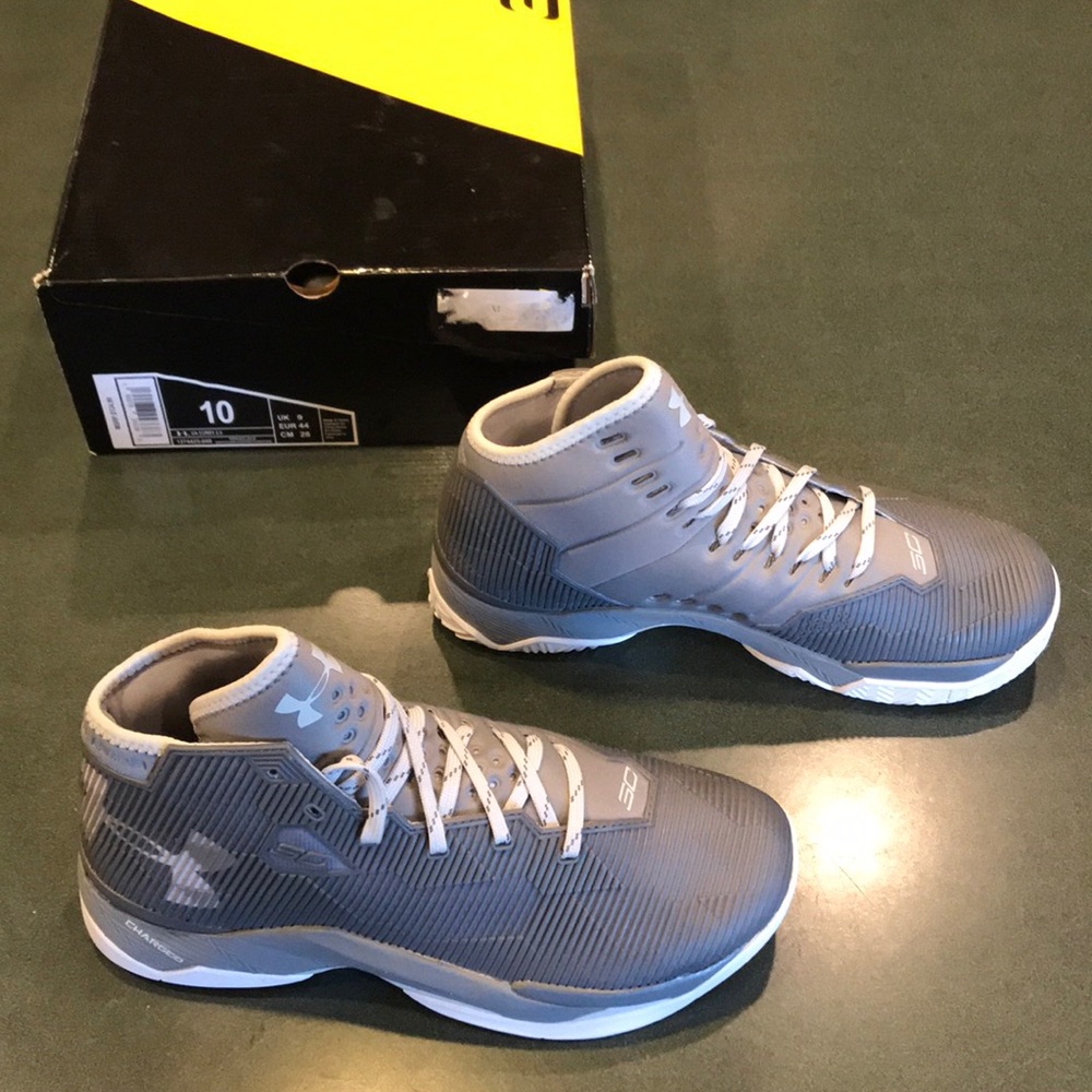 Rand New UA Curry 2.5 Basketball sneakers.